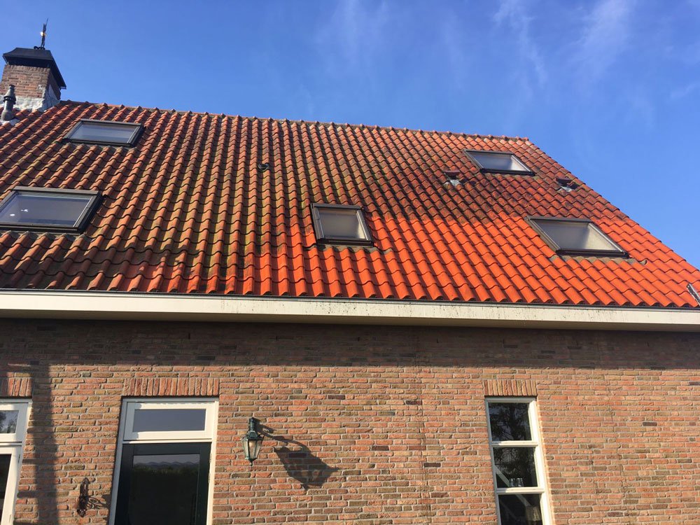 dakreiniging-dakpannen-reinigen-en-dakcoating-bleiswijk gedeelte dakreiniging klant